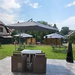 The Castle Suites & Apartment - Free Parking - Self Check In (Adults Only)
